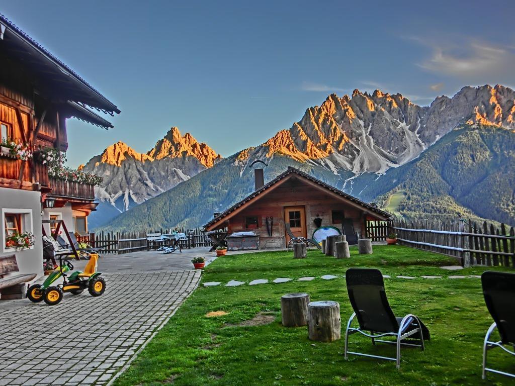 Glinzhof Mountain Natur Resort Agriturismo San Candido Luaran gambar