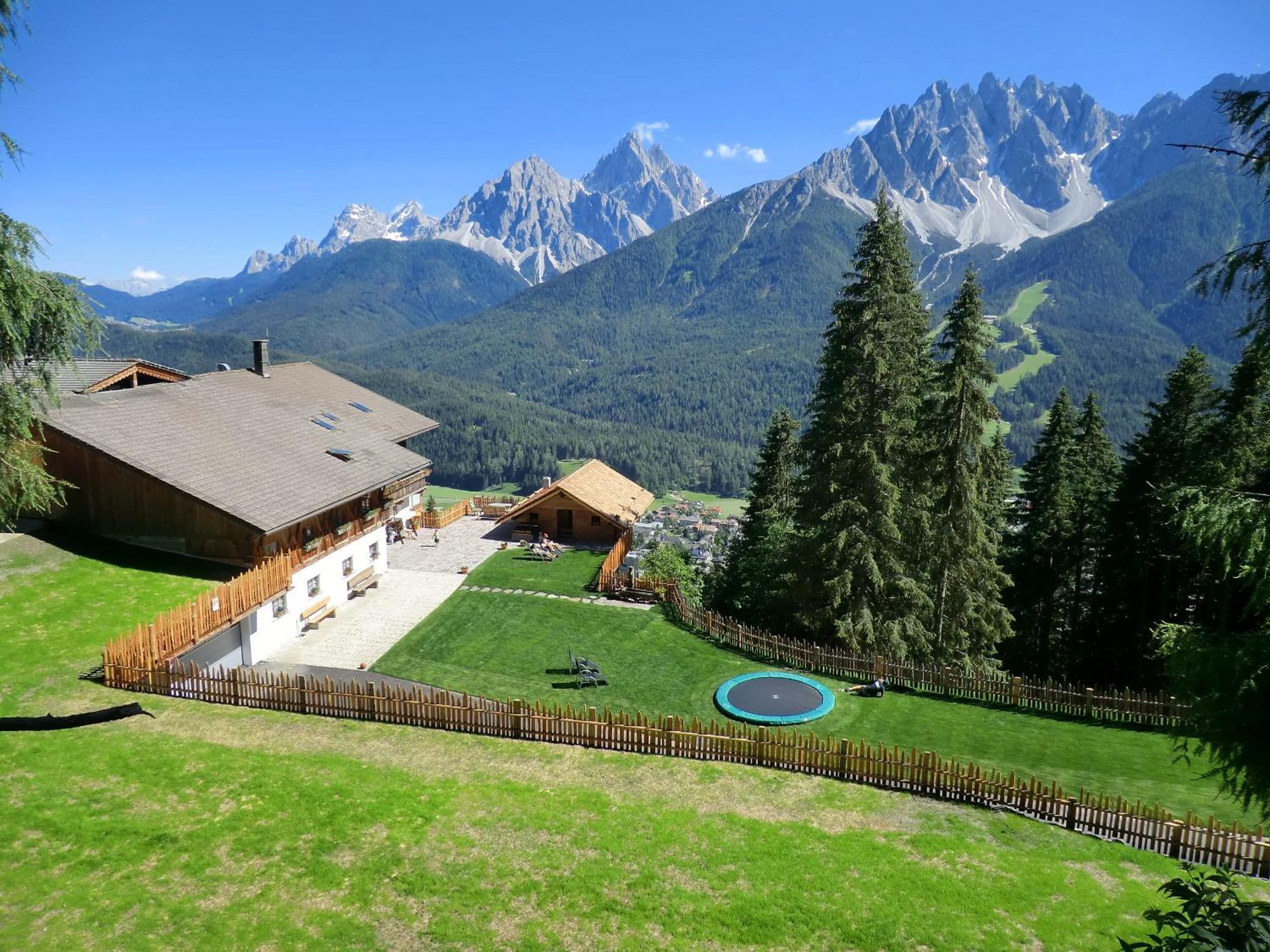 Glinzhof Mountain Natur Resort Agriturismo San Candido Luaran gambar