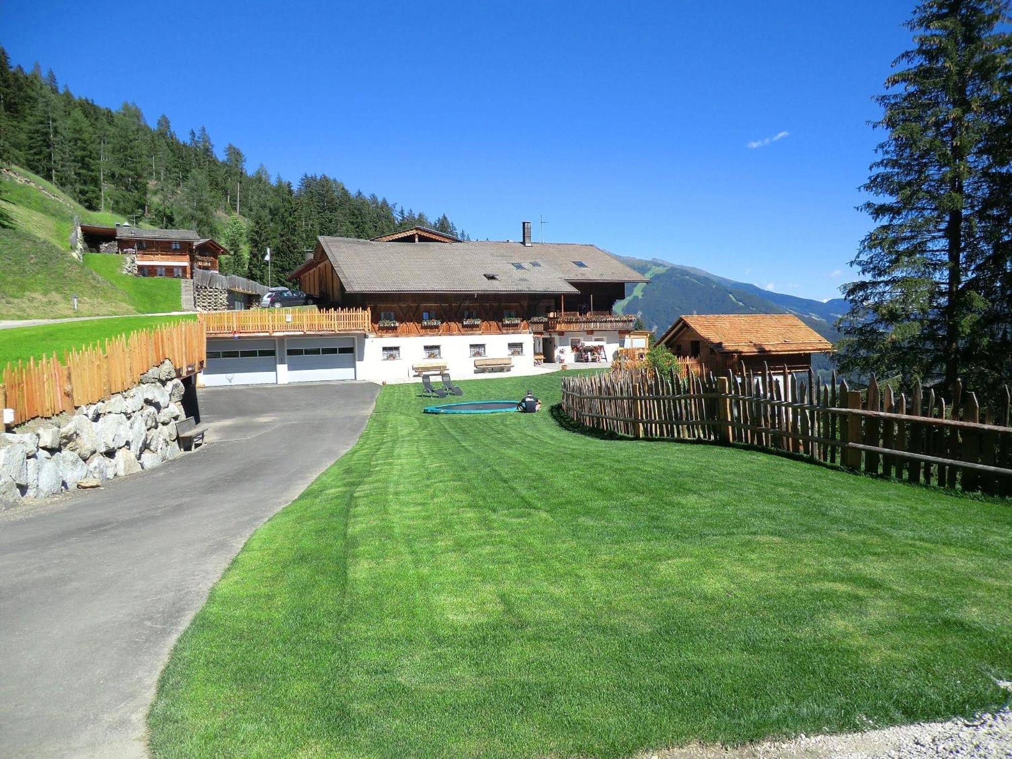 Glinzhof Mountain Natur Resort Agriturismo San Candido Luaran gambar